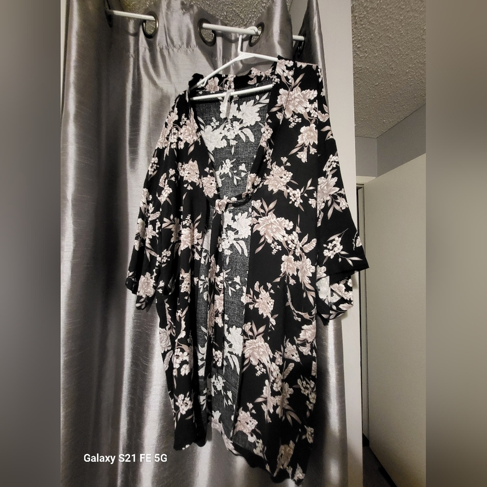 Duster - Picture 2 of 2